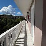 Pelagos Апартаменты